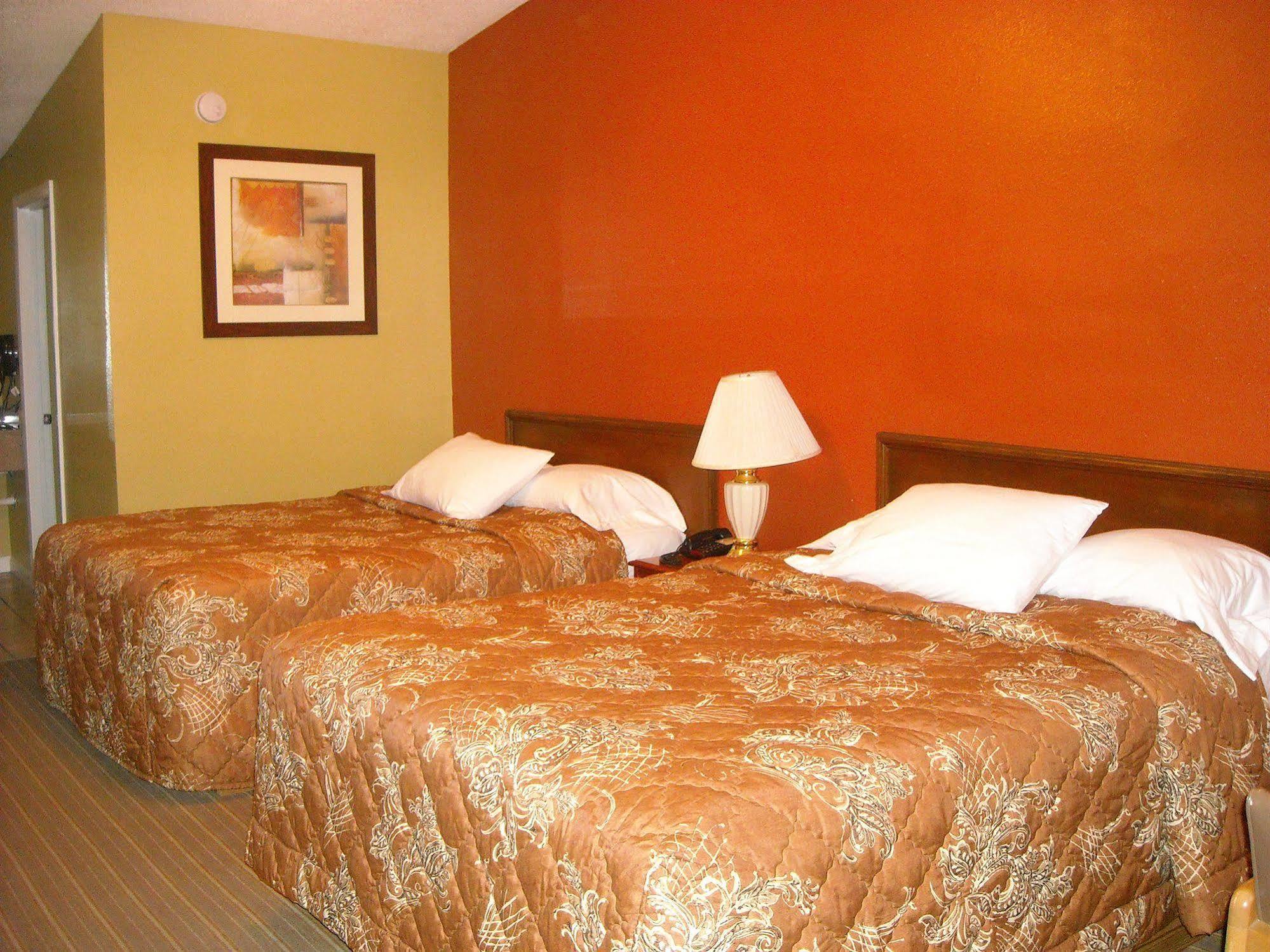 Tropicana Motel Бастроп Екстер'єр фото